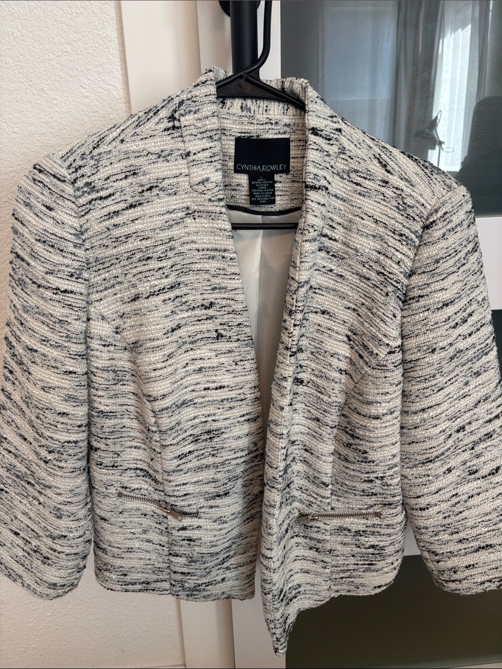 Cynthia Rowley Black & White Textured Open-Front Blazer
